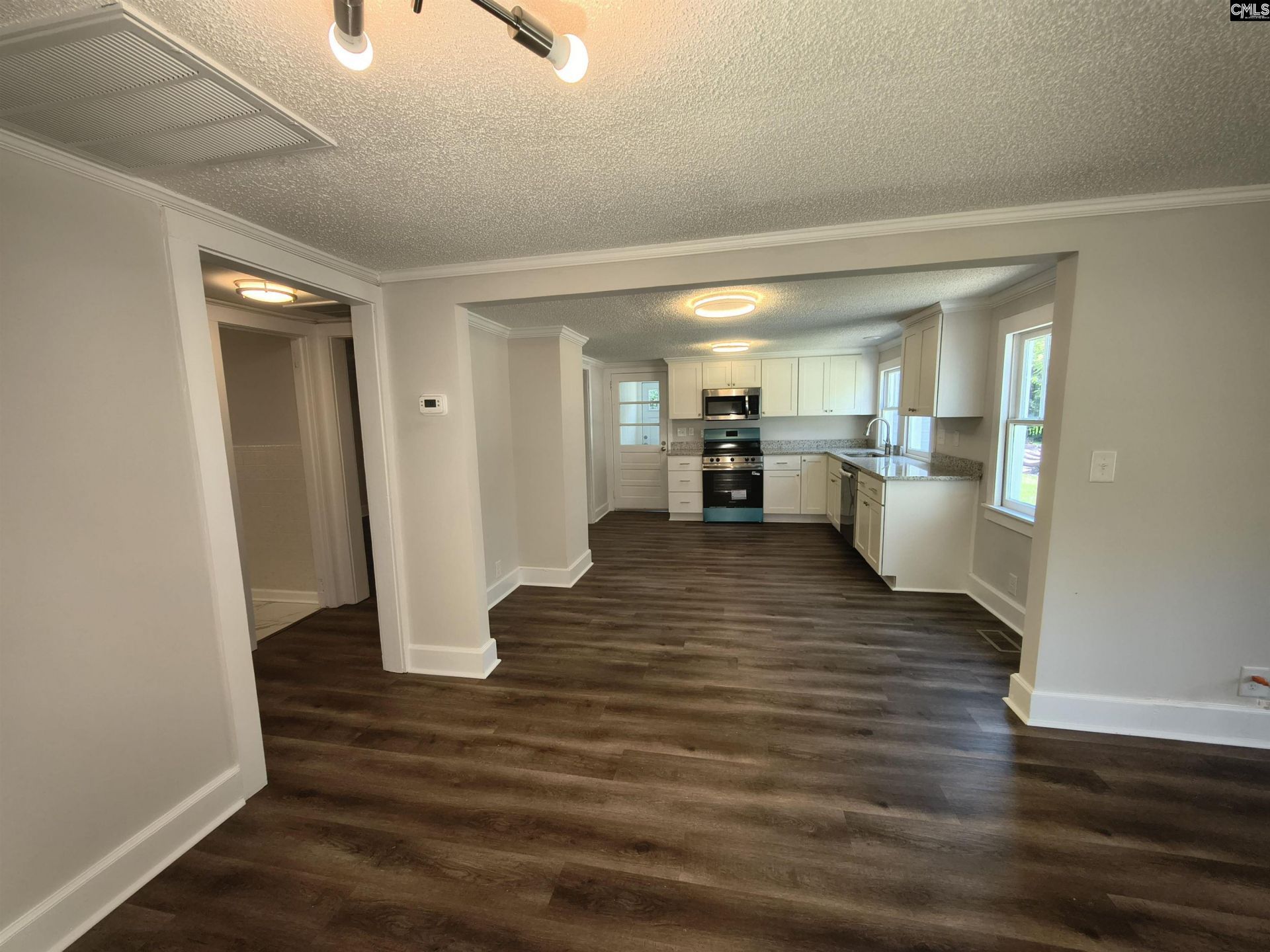 804 Sandfield Road  Photo 6