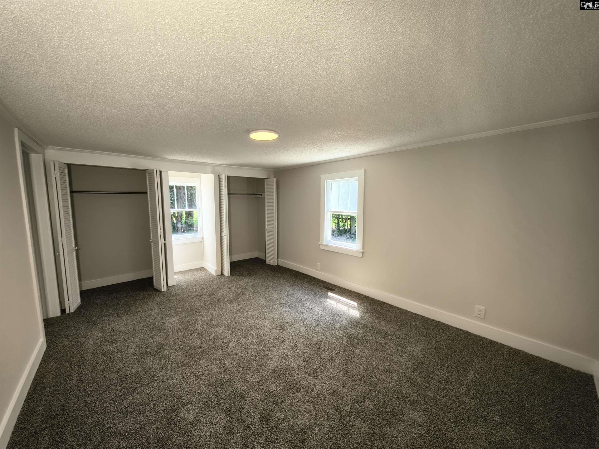 804 Sandfield Road  Photo 9