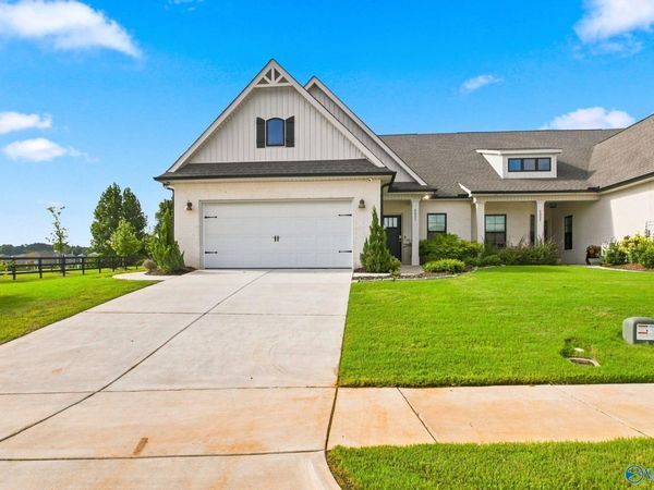 6003 Gardner Maples Drive, Owens Cross Roads, AL 35763
