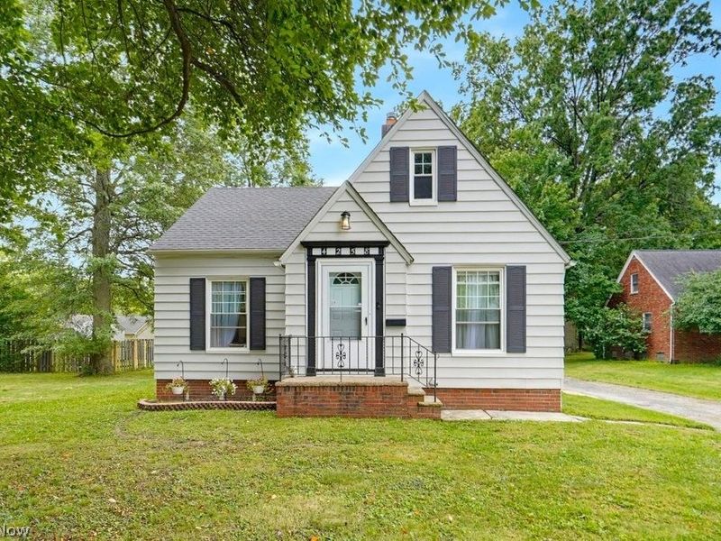 4258 Bluestone Road, South Euclid, OH 44121 Photo 1