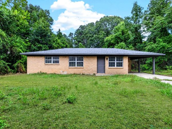 804 W Camp Ave., Lumberton, MS 39455