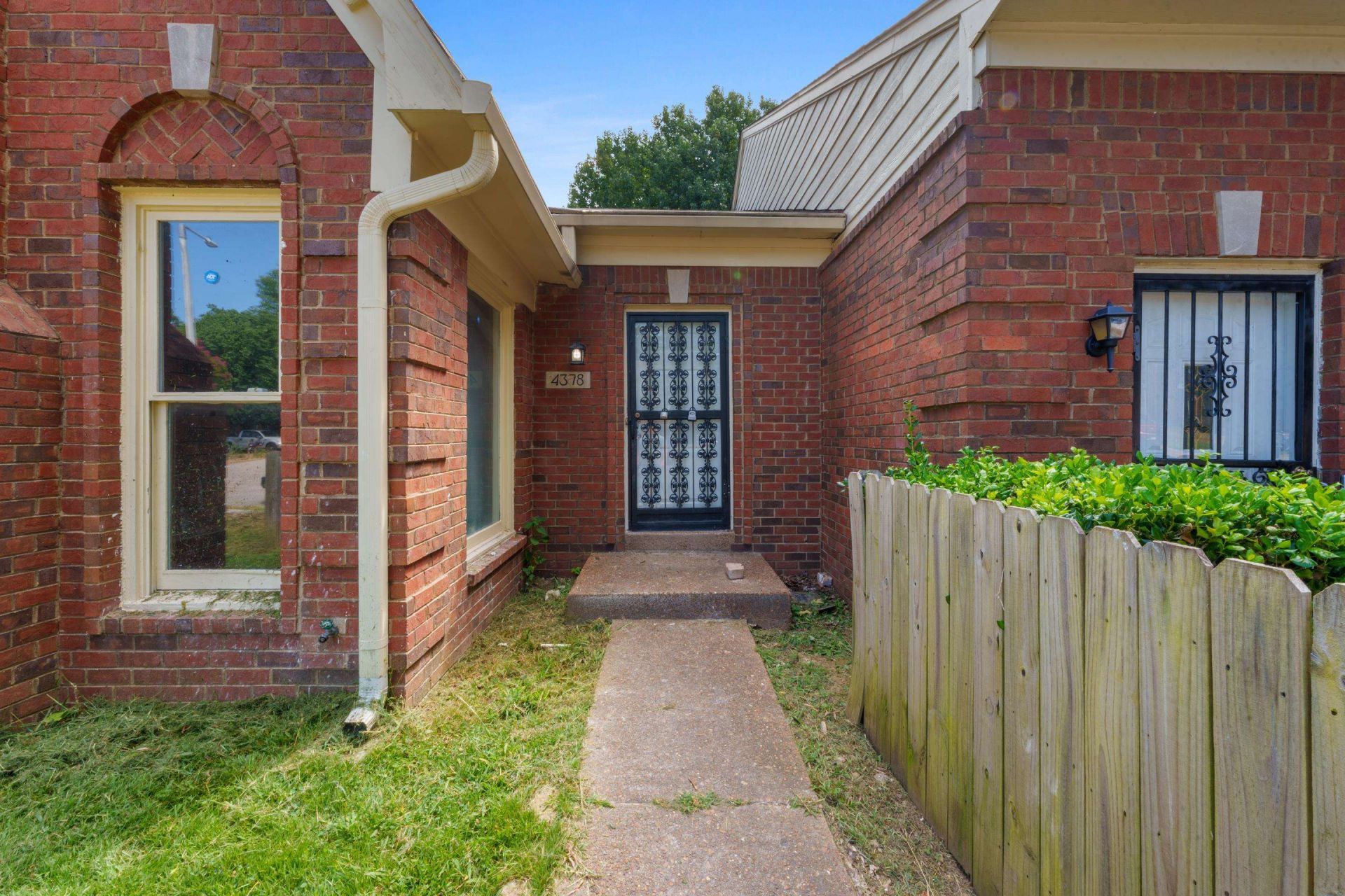 4378 Sunny Morning Cv, Memphis, TN 38141 Main Photo