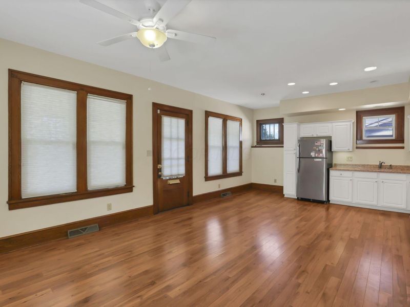 874 E Main Parkway , Newark, OH 43055 Photo 12