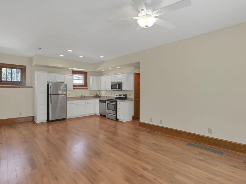 874 E Main Parkway , Newark, OH 43055 Photo 14