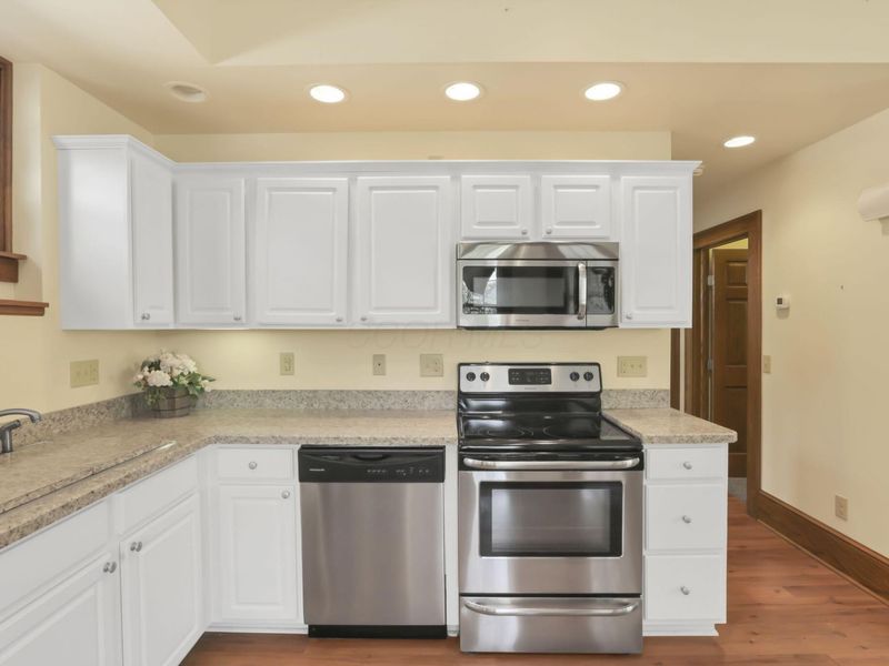 874 E Main Parkway , Newark, OH 43055 Photo 16