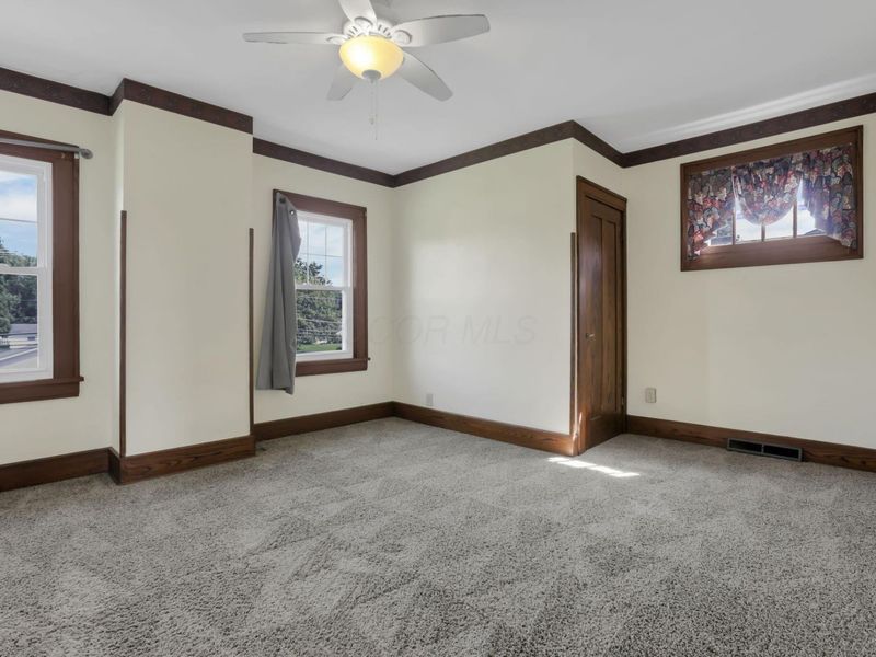874 E Main Parkway , Newark, OH 43055 Photo 32