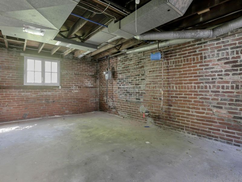 874 E Main Parkway , Newark, OH 43055 Photo 41