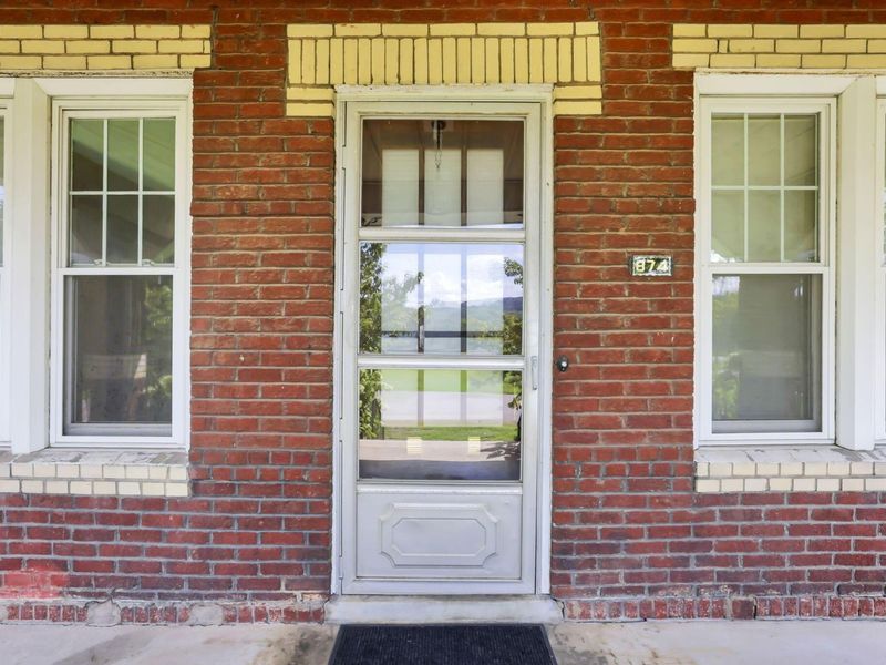 874 E Main Parkway , Newark, OH 43055 Photo 8