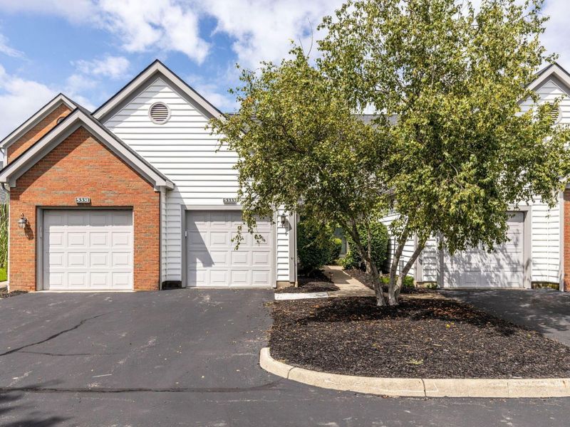 5333 Bethel Park Drive , Columbus, OH 43235 Photo 1
