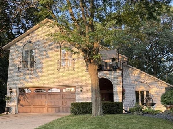 1011 Skyview Drive, Altoona, WI 54720