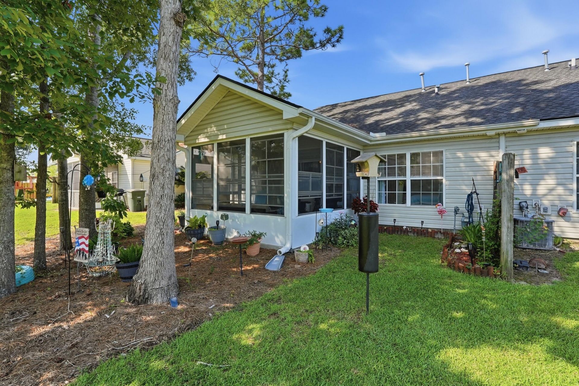 7331 Suncatcher Drive Photo 19