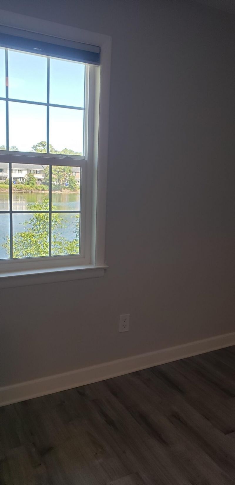 326 Lakeside Drive Photo 8