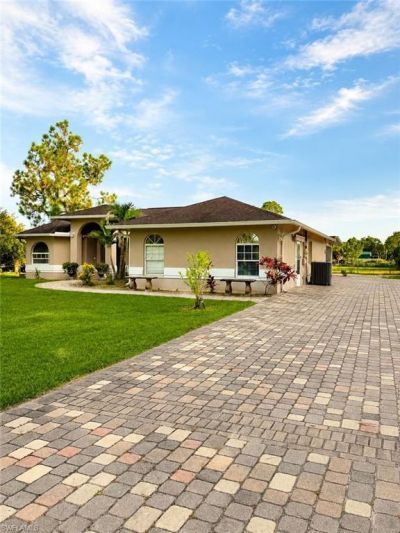 3210 22nd Ave Ne, Naples, FL 34120 Photo