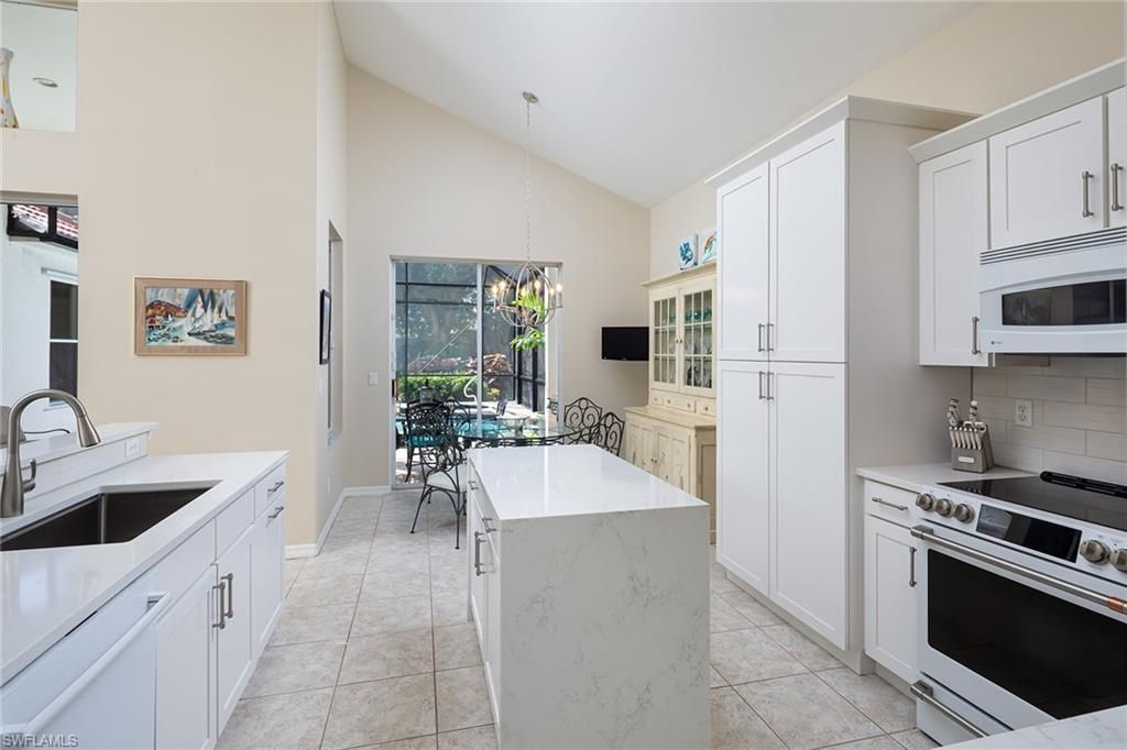 8900 Ventura Way , Naples, FL 34109 Photo