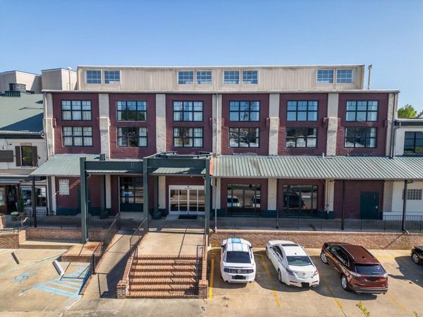 200 S Montgomery St Suite C, Starkville, MS 39759