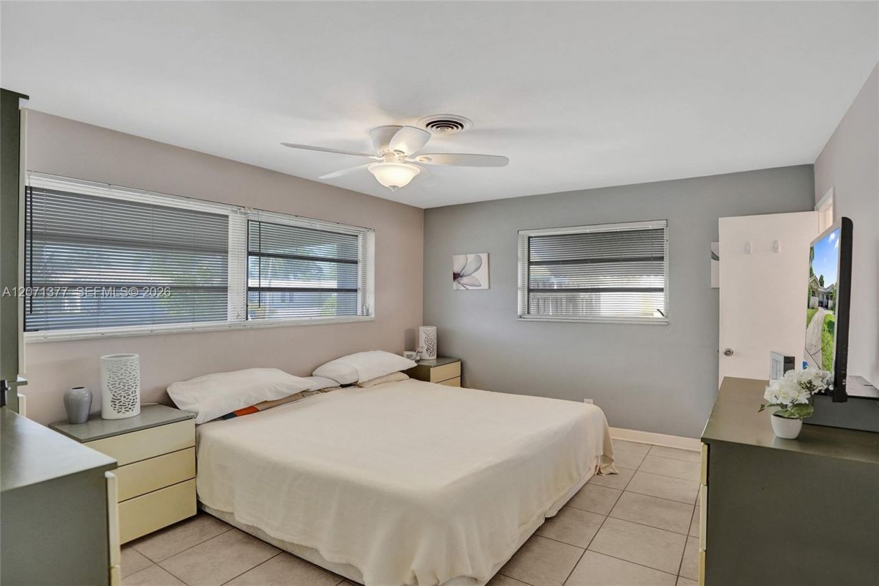 1477 NE 55th St, Fort Lauderdale, FL 33334 Photo