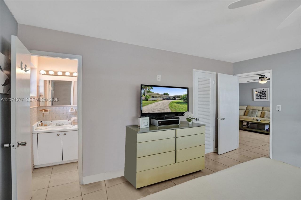 1477 NE 55th St, Fort Lauderdale, FL 33334 Photo