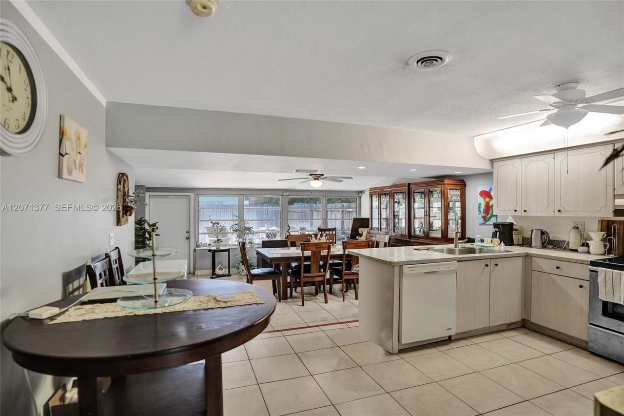 1477 NE 55th St, Fort Lauderdale, FL 33334 Photo