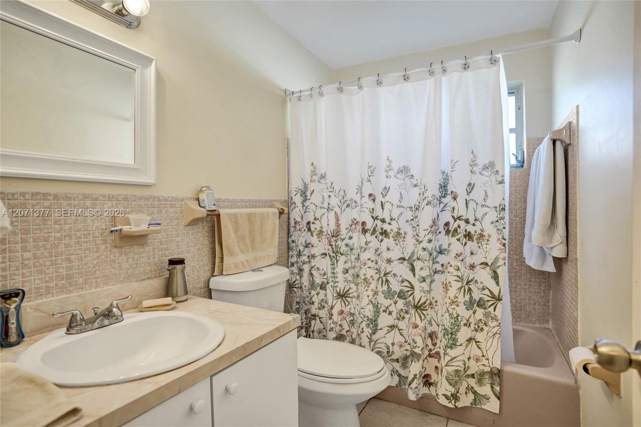 1477 NE 55th St, Fort Lauderdale, FL 33334 Photo