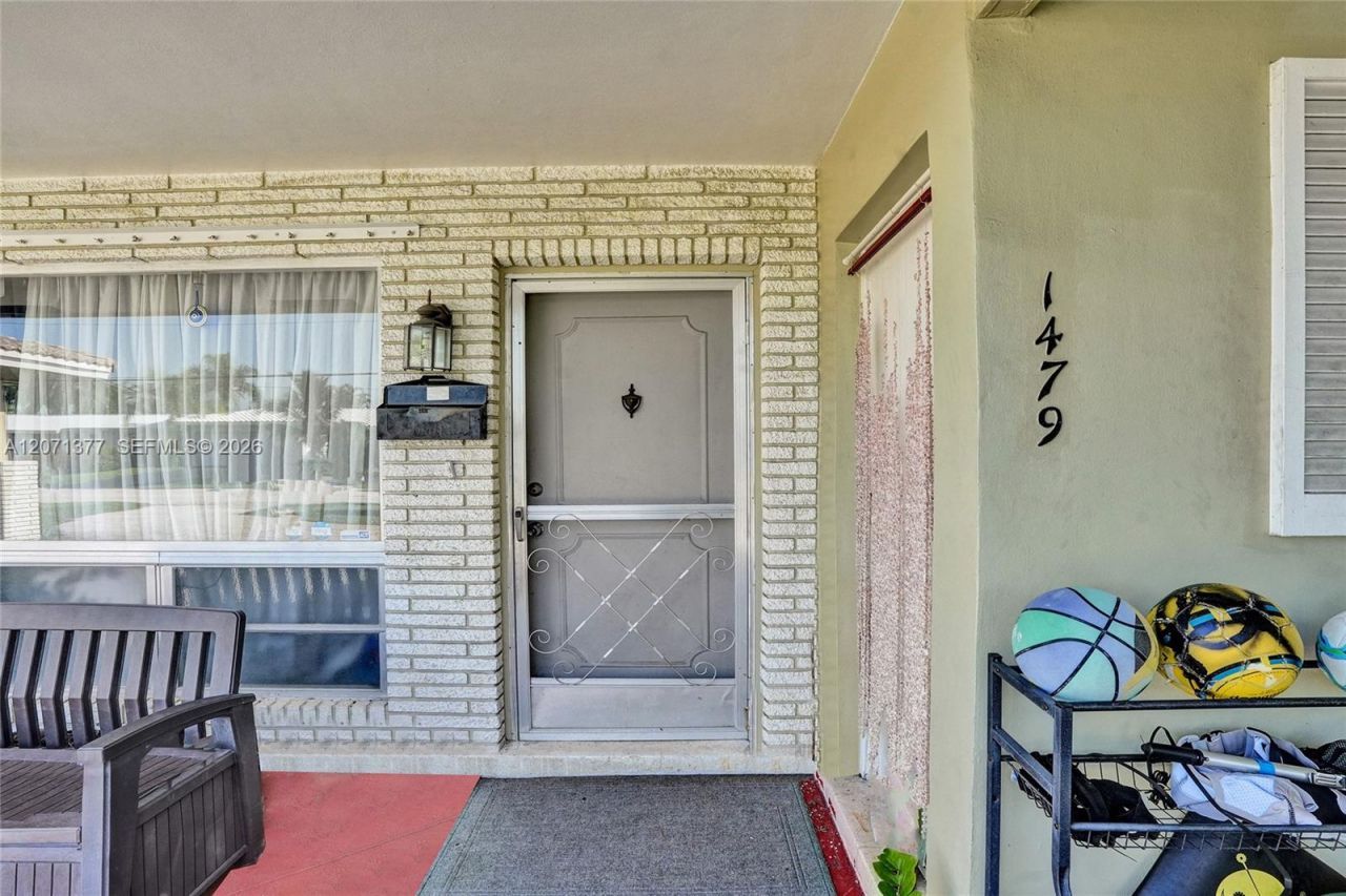 1477 NE 55th St, Fort Lauderdale, FL 33334 Photo