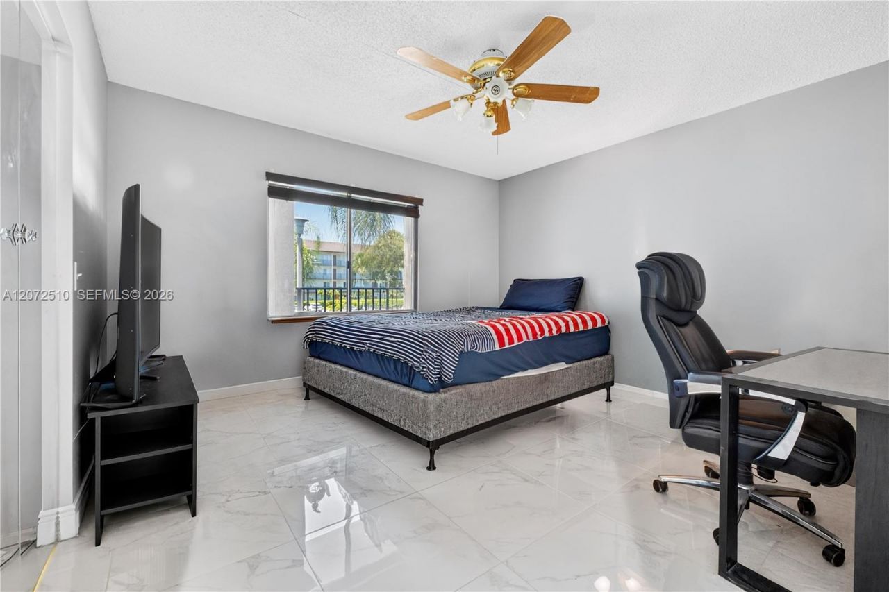 1651 SW 127th Ave , Unit 212A, Pembroke Pines, FL 33027 Photo