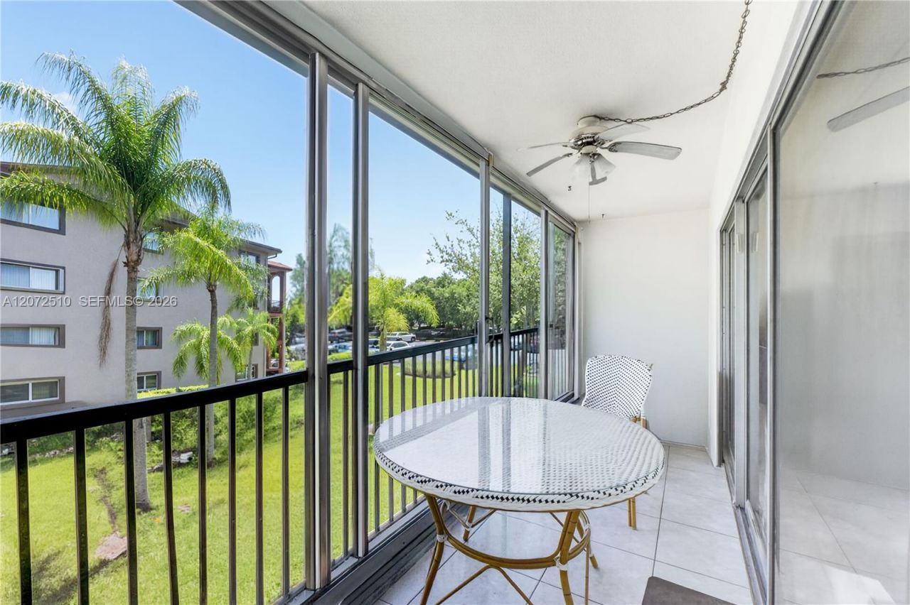 1651 SW 127th Ave , Unit 212A, Pembroke Pines, FL 33027 Photo
