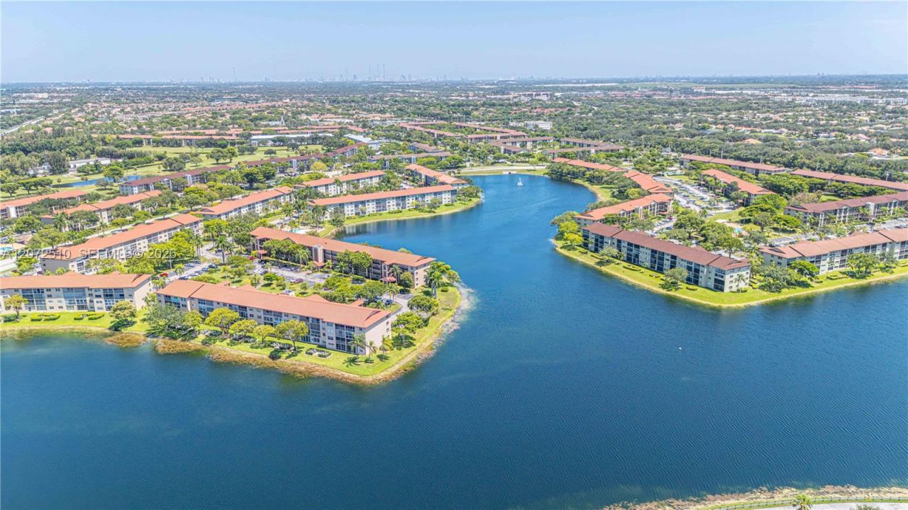 1651 SW 127th Ave , Unit 212A, Pembroke Pines, FL 33027 Photo