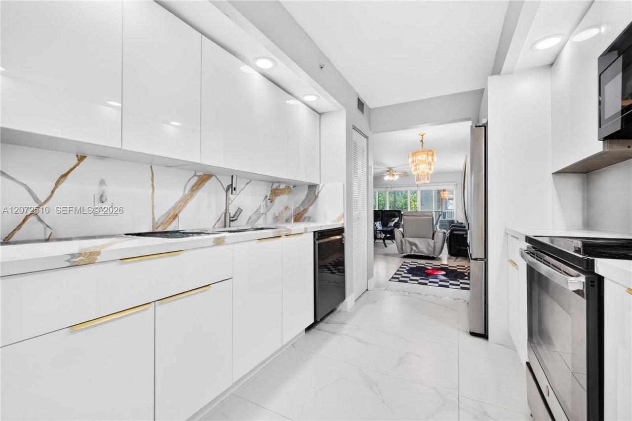 1651 SW 127th Ave , Unit 212A, Pembroke Pines, FL 33027 Photo