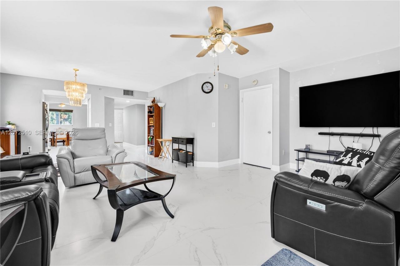 1651 SW 127th Ave , Unit 212A, Pembroke Pines, FL 33027 Photo