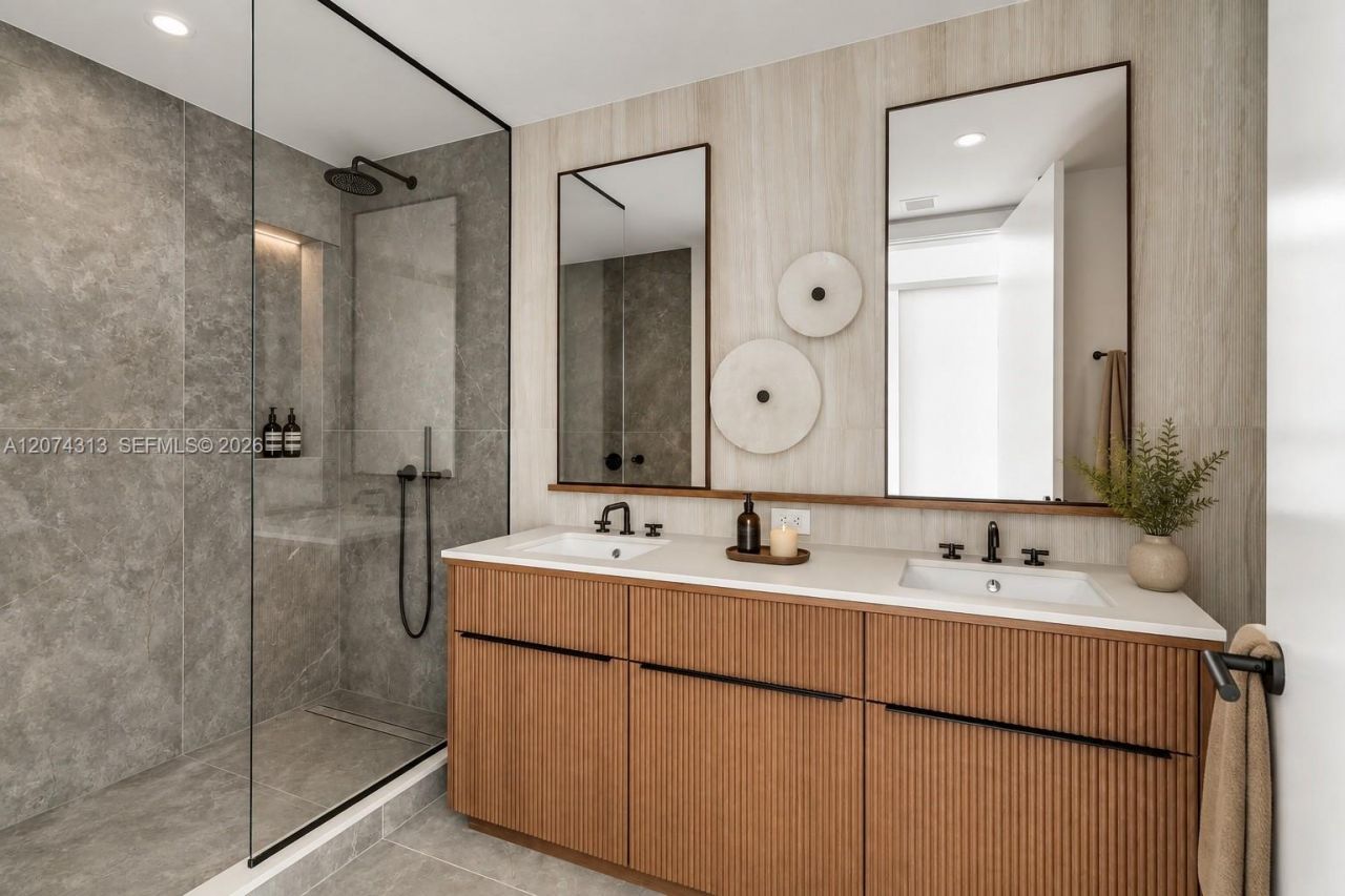 2200 Brickell Ave , Unit 416, Miami, FL 33129 Photo