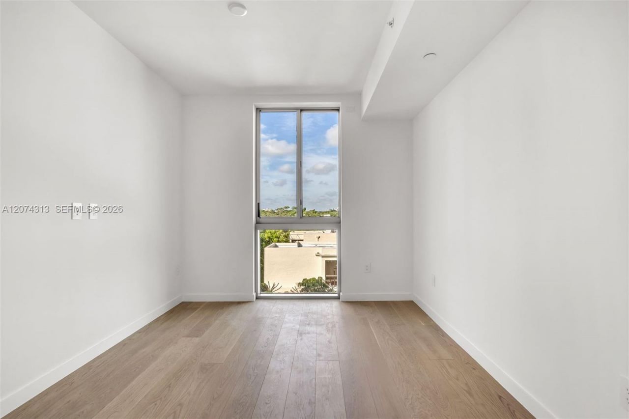 2200 Brickell Ave , Unit 416, Miami, FL 33129 Photo