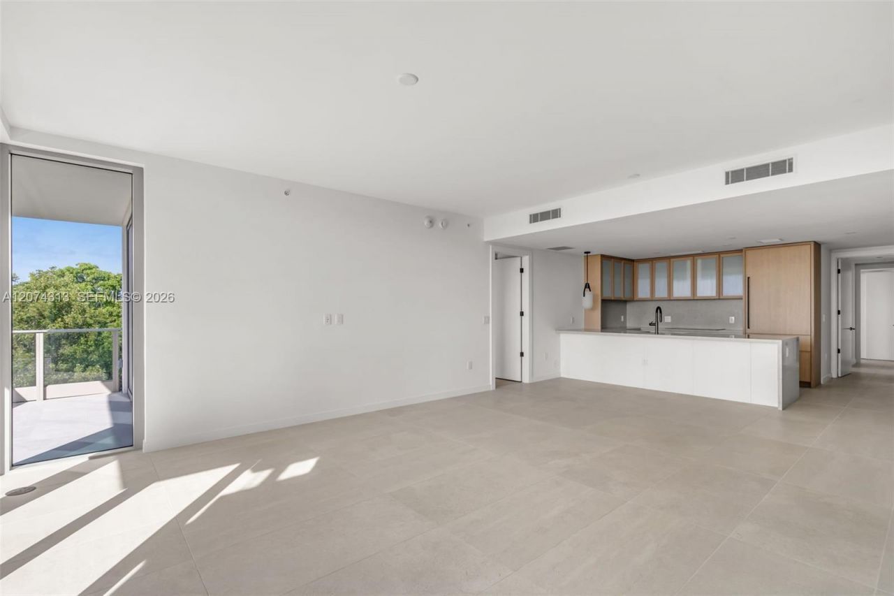 2200 Brickell Ave , Unit 416, Miami, FL 33129 Photo