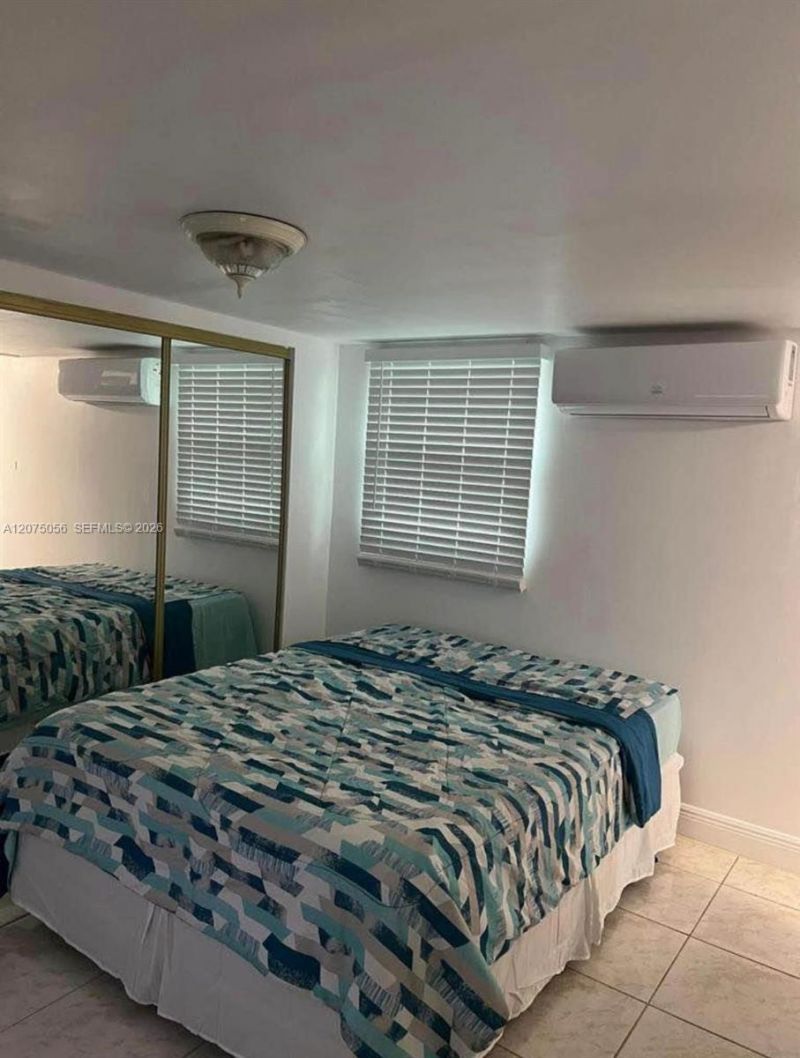 861 NE 1st Pl , Hialeah, FL 33010 Photo