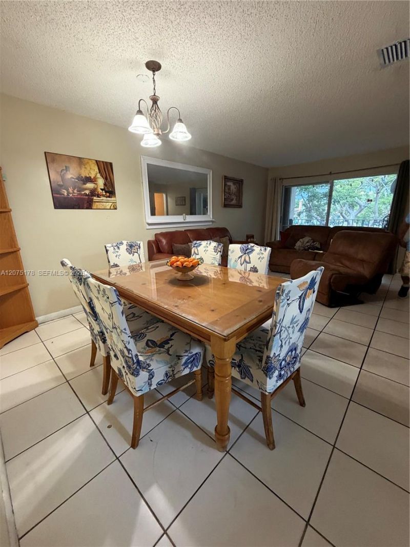 15771 SW 137th Ave, Unit 201, Miami, FL 33177 Photo