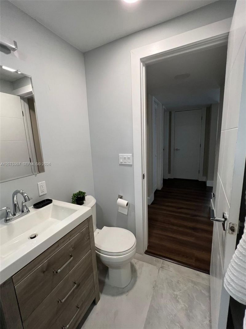 945 79th Ter, Unit 101, Miami Beach, FL 33141 Photo
