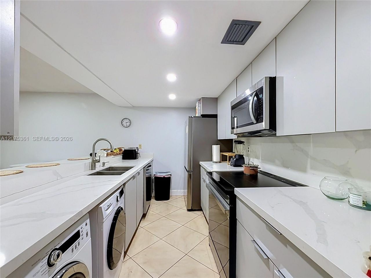 1110 W Fairway Rd , Pembroke Pines, FL 33026 Photo