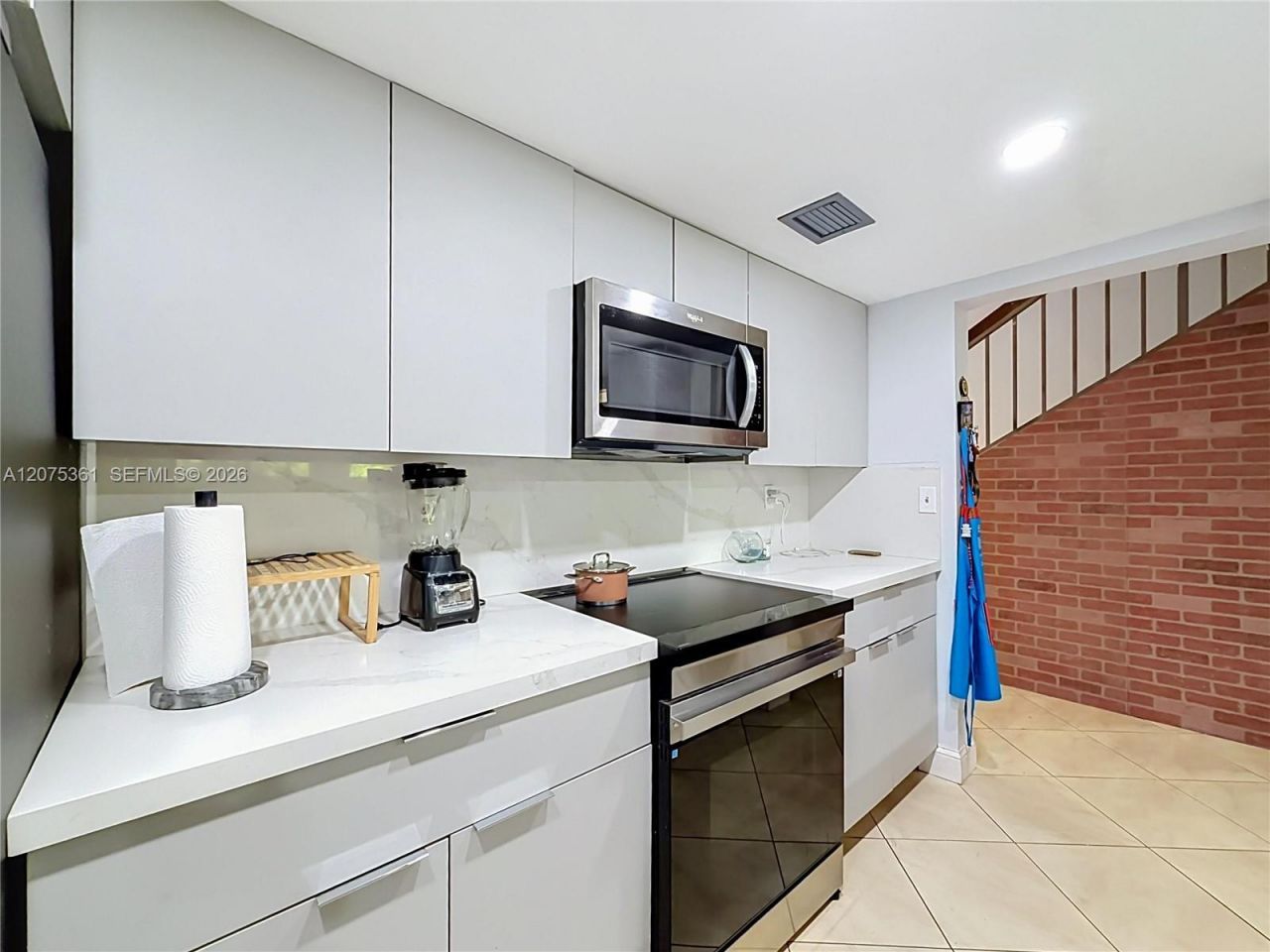 1110 W Fairway Rd , Pembroke Pines, FL 33026 Photo