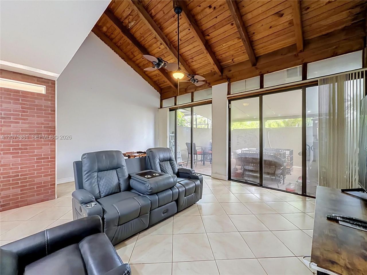 1110 W Fairway Rd , Pembroke Pines, FL 33026 Photo