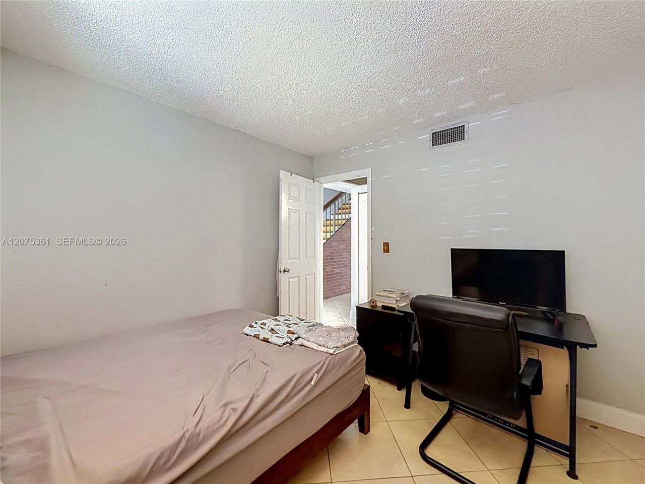 1110 W Fairway Rd , Pembroke Pines, FL 33026 Photo