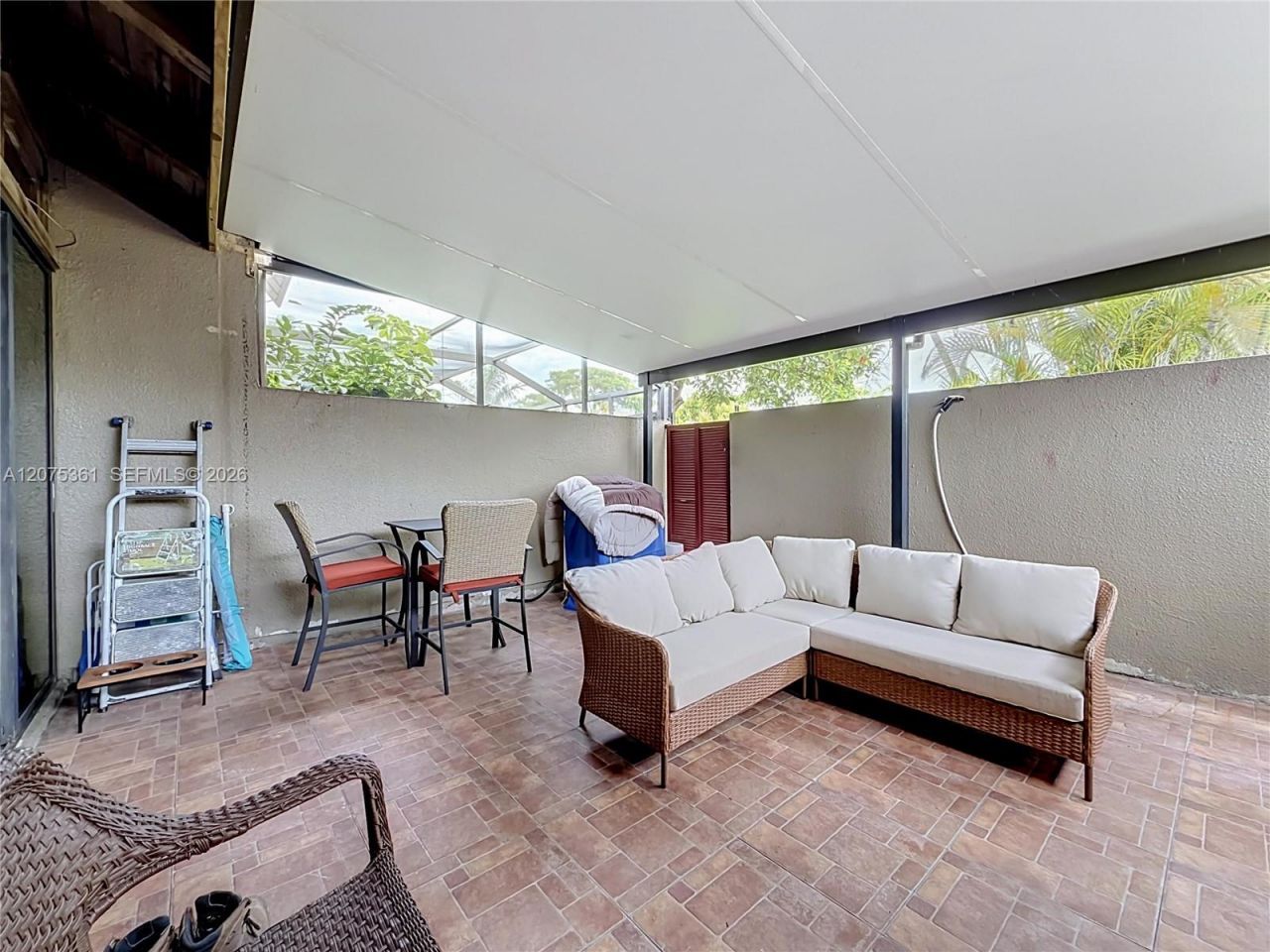 1110 W Fairway Rd , Pembroke Pines, FL 33026 Photo