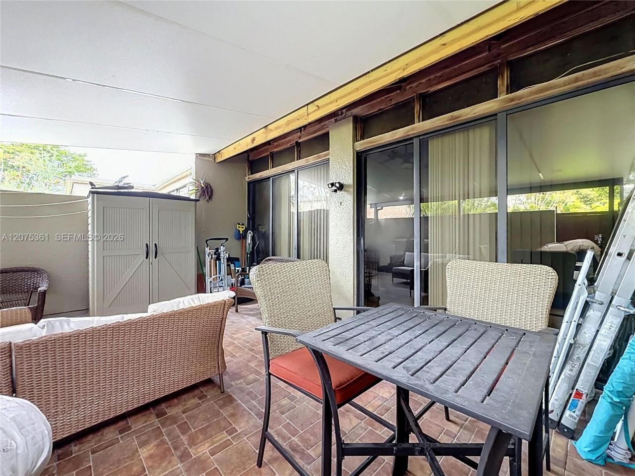 1110 W Fairway Rd , Pembroke Pines, FL 33026 Photo