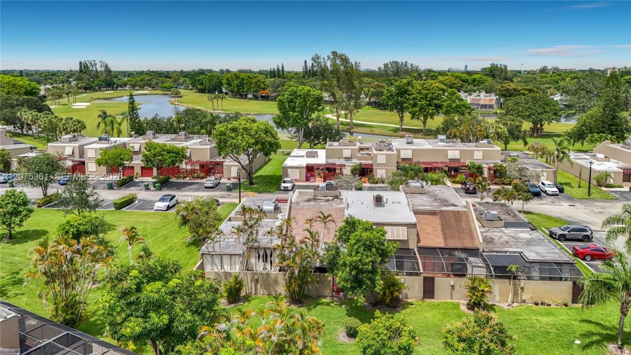 1110 W Fairway Rd , Pembroke Pines, FL 33026 Photo