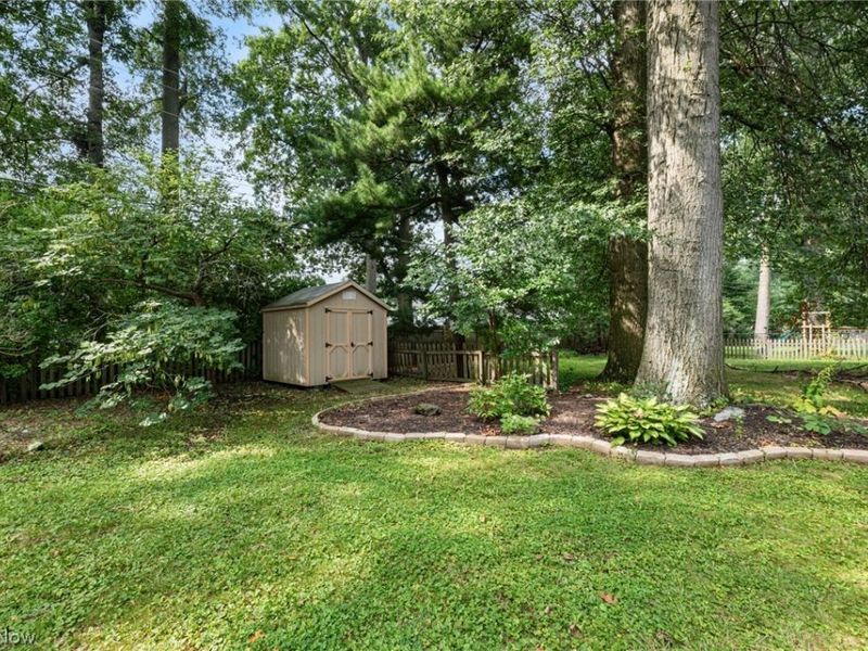 335 Vassar Avenue , Elyria, OH 44035 Photo 37