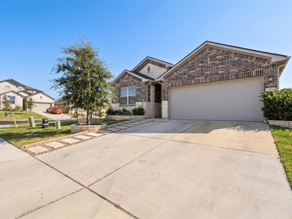 201 Connor LN, Georgetown, TX 78626