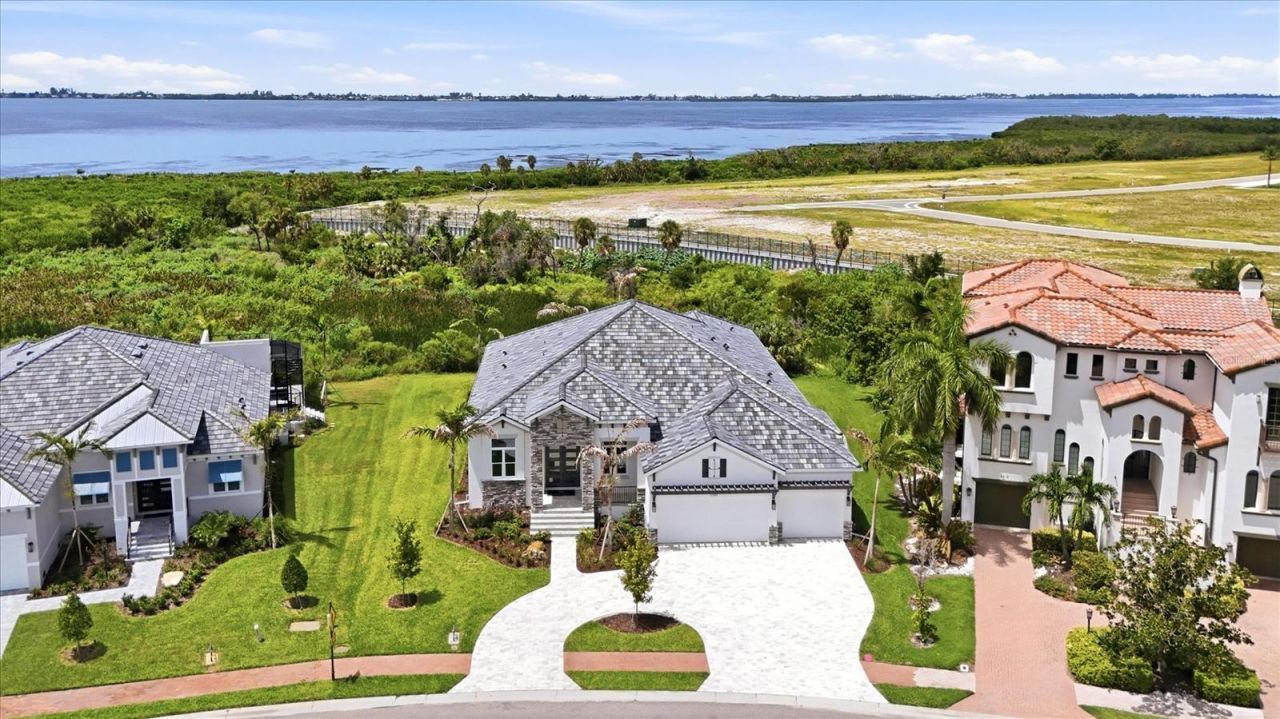 6264 Champions Row Street, Bradenton, FL 34210 Photo