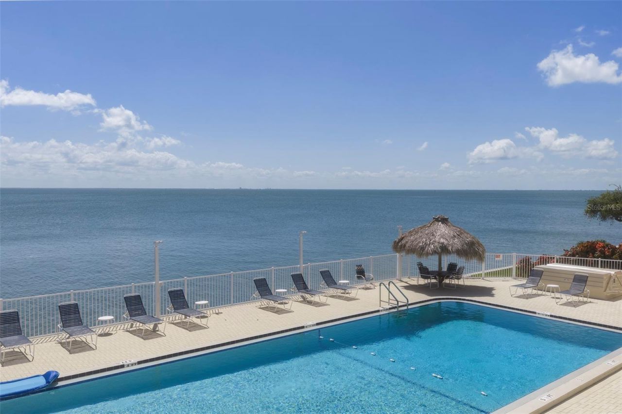 7430 Sunshine Skyway Lane S, Unit 405, Saint Petersburg, FL 33711 Photo