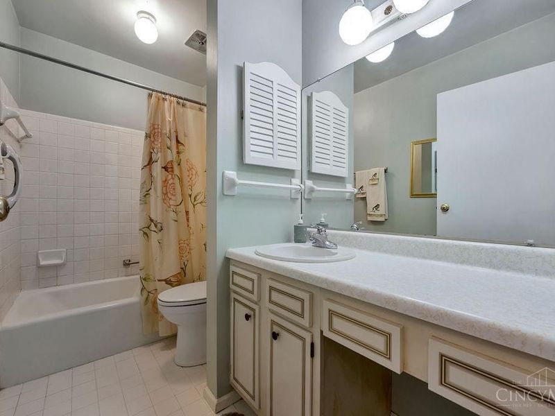 6135 Fairfield Road, Unit 6, Oxford, OH 45056 Photo 24