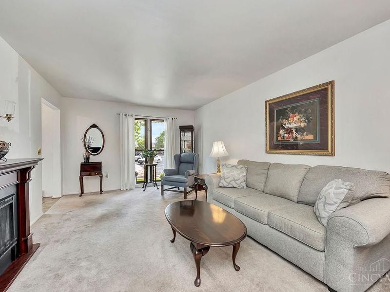 6135 Fairfield Road, Unit 6, Oxford, OH 45056 Photo 5