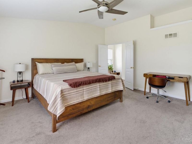 2442 Elderberry Court, Unit 20F, Cincinnati, OH 45239 Photo 14