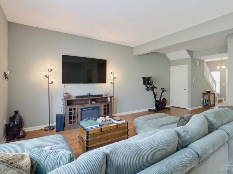 2442 Elderberry Court, Unit 20F, Cincinnati, OH 45239 Photo 6